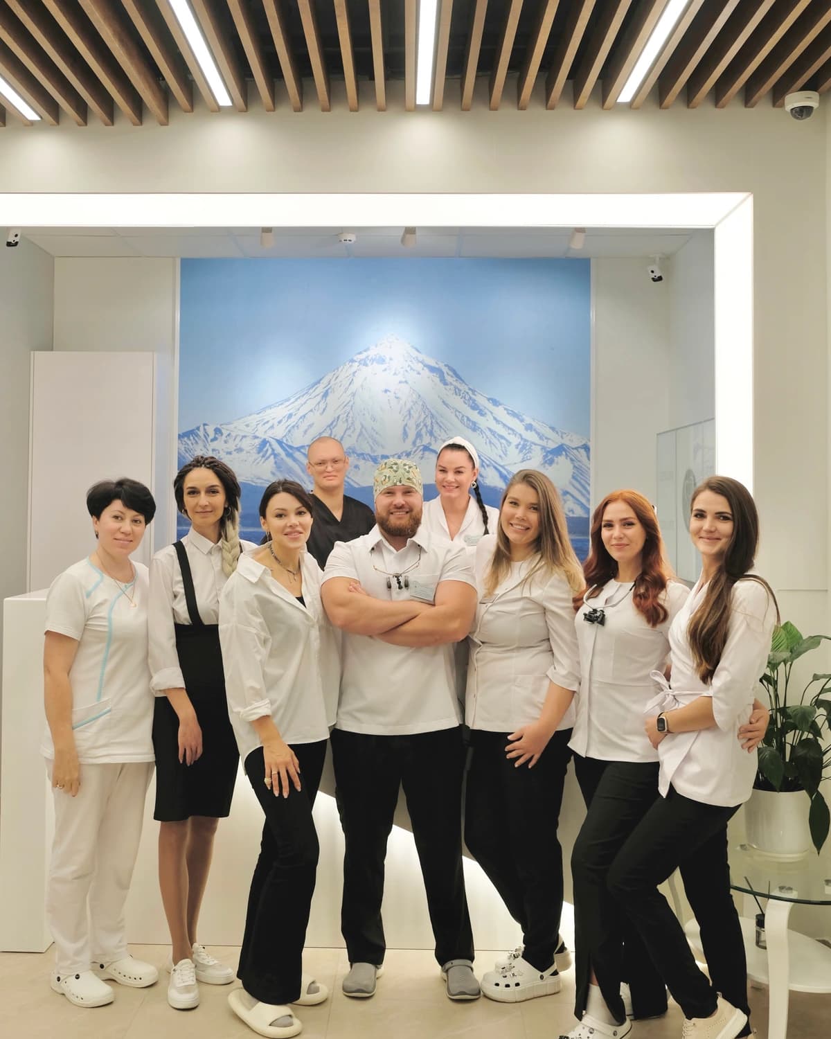 Современный интерьер стоматологической клиники Cesilife